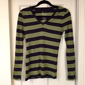 Gap The Bowery Super Soft V-neck - Size Small